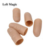 Un set de bouts de pouce en silicone beige pour tours de magie.