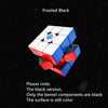 Cube magnétique noir givré 3x3 montrant la version noire avec des composants de noyau colorés.