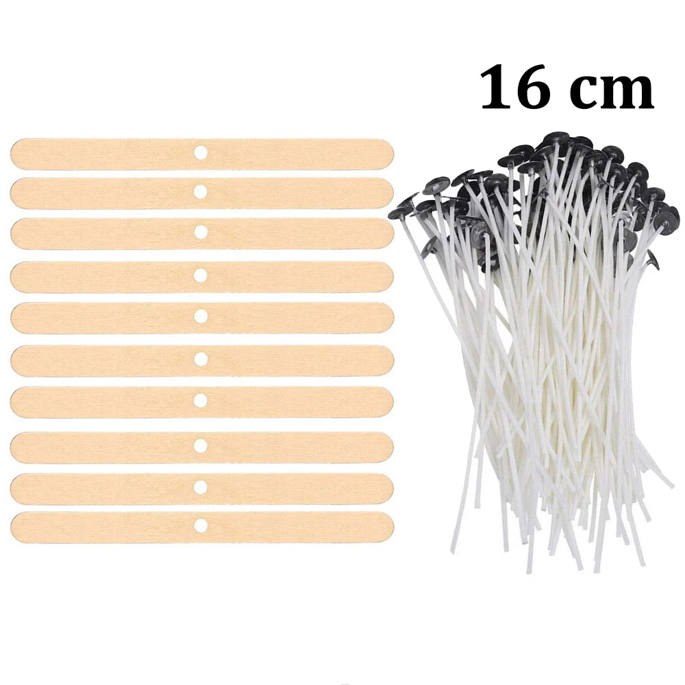 A bundle of 16 cm pre-waxed cotton candle wicks with metal sustainers.