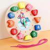Horloge puzzle en bois avec des pièces numérotées disposées en cercle pour l'apprentissage précoce.