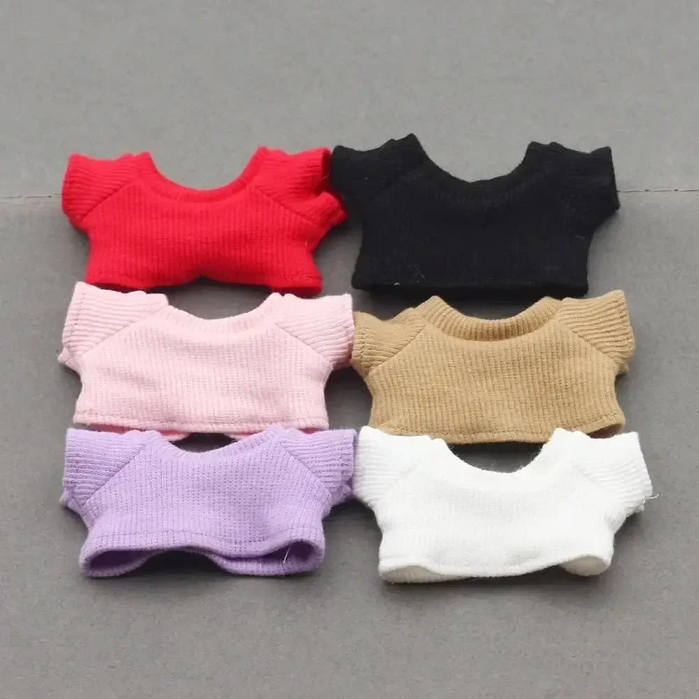 Mini Knit Doll Outfit Set – T-Shirt, Hat & Pleated Skirt for 15-17cm Dolls