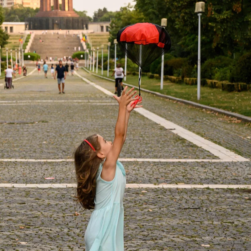 Colorful Parachute Toys for Kids – Tangle-Free Outdoor Flying Fun