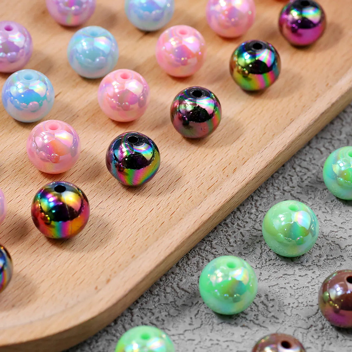 Iridescent Acrylic Round Beads for Jewelry Making (16mm, 20-Pack)