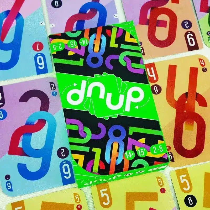 Collection de cartes Dnup colorées avec différentes formes et chiffres pour un jeu de stratégie.