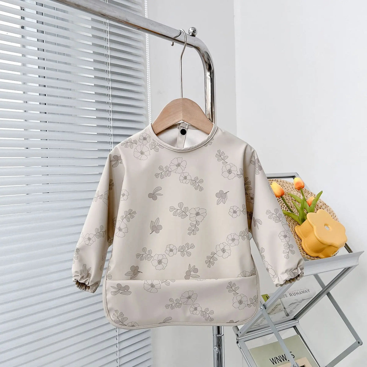 Waterproof Baby Feeding Bib with Long Sleeves