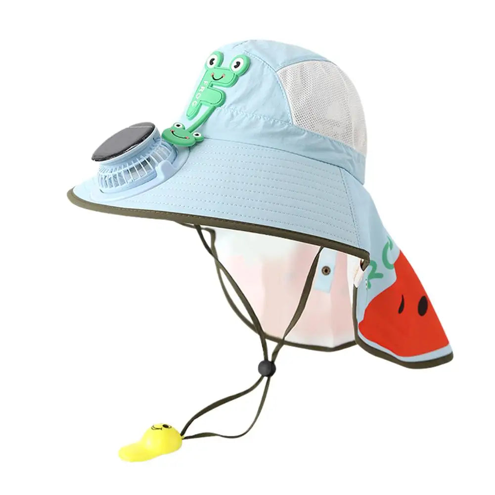 A light blue sun hat with a green lizard design and an attached USB charging fan.