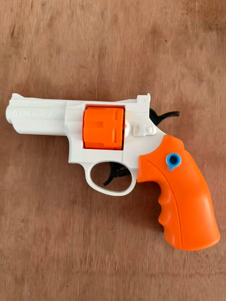 Compact Repeating Water Gun for Summer Play