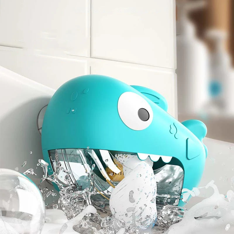 Blaues Dinosaurier-Hai-Badetier im schäumenden Wasser