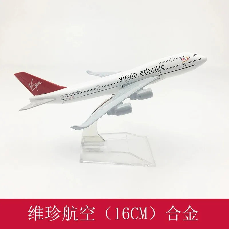 Diecast Metal Boeing Aircraft Model – 16 cm Collectible Display Piece