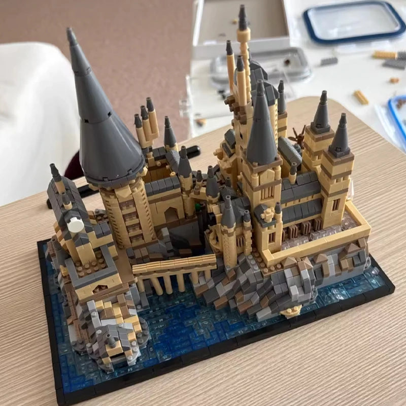 Wizardry Castle Micro Building Blocks Set (2,700+ Pieces)