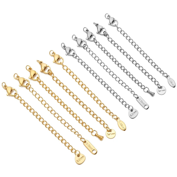 Collection de chaînes d'extension en acier inoxydable argent et or avec attaches lobster pour la fabrication de bijoux.