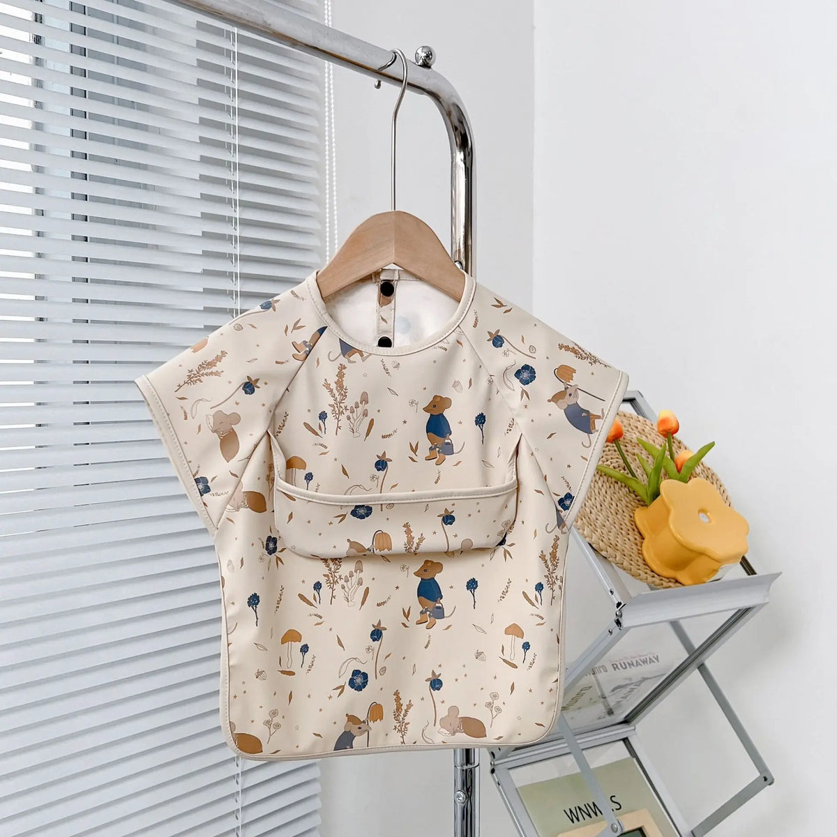 Waterproof Baby Feeding Bib with Long Sleeves