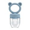Helles blaues Silikon-Fruchtfutter-Pacifier mit abgerundetem Deckel und klarem Silikonkörper.