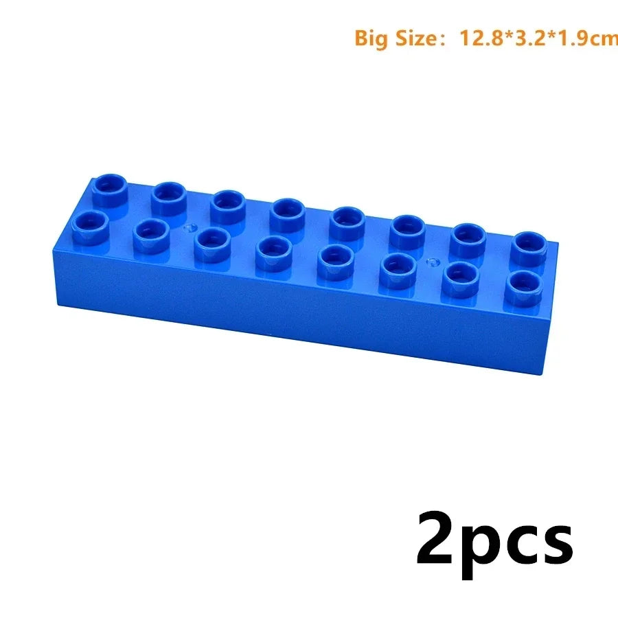 Bloc de construction rectangulaire bleu avec plusieurs trous ronds, vue de côté.
