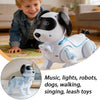 Un jouet de chien robot blanc et bleu est montré à côté d'un jeune garçon, avec divers accessoires visibles.