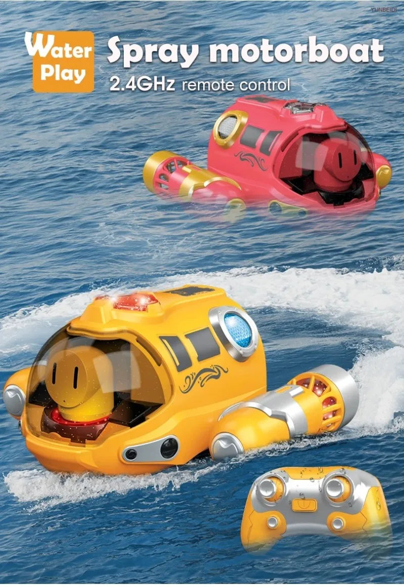 Bateau à moteur de pulvérisation, rose et jaune, avec son contrôleur, flottant sur l'eau bleue.