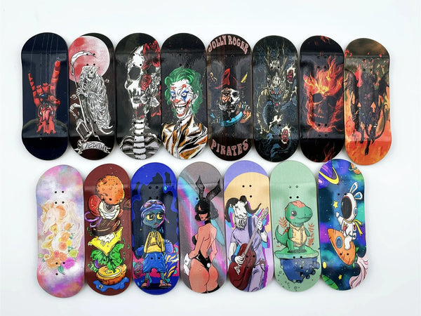 Komplett uppsättning av 12 professionella 34 mm lönnträ fingerboardar med olika konstnärliga mönster och färger