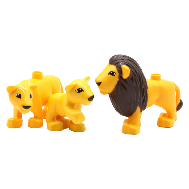 A set of yellow and brown zoo animal building blocks featuring a lion cub and a lion adult.
