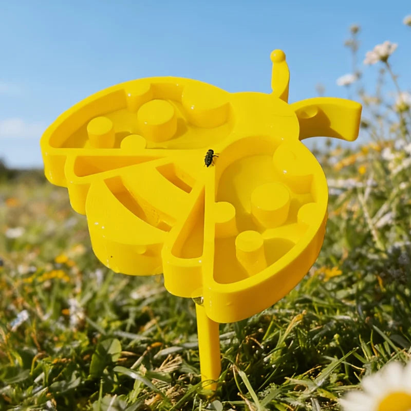 Cute Bee-Shaped Garden Water Feeder