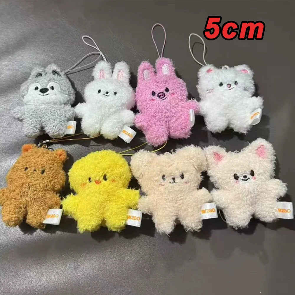 Adorable Plush Cartoon Keychain – Soft Pink Mini Pendant