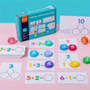 Boîte de cartes d'opérations numériques pour enfants avec des problèmes d'addition et de soustraction.