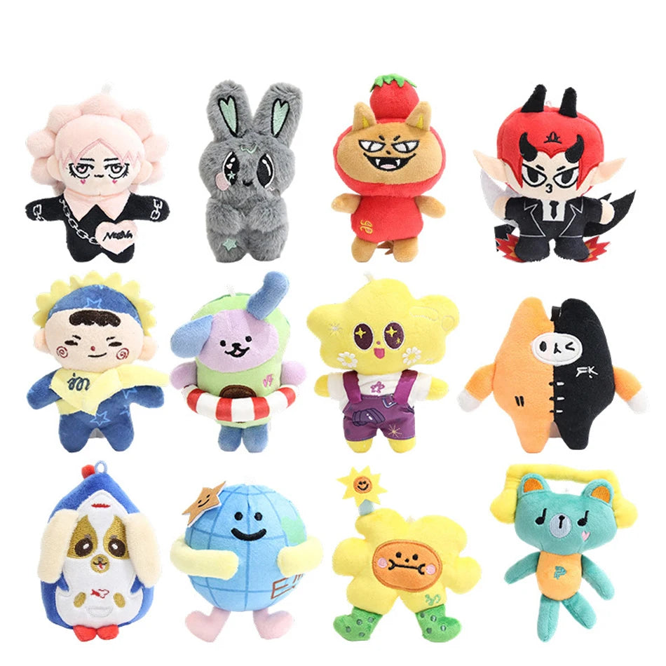 A collection of various GMMTV celebrity couple plush pendant dolls featuring characters like Lisa, Blackpink members, and oth