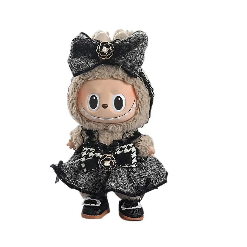 A plush outfit for a 17cm Labubu doll featuring flannel fabric and black and gray patterns.
