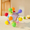 Bunte Silikon-Rattelball mit verschiedenfarbigen Kugeln und Ringen zur sensorischen Entwicklung des Babys