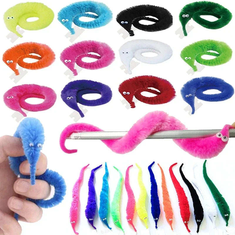 Collection de marionnettes de vers magiques tordus et colorés de différentes formes.