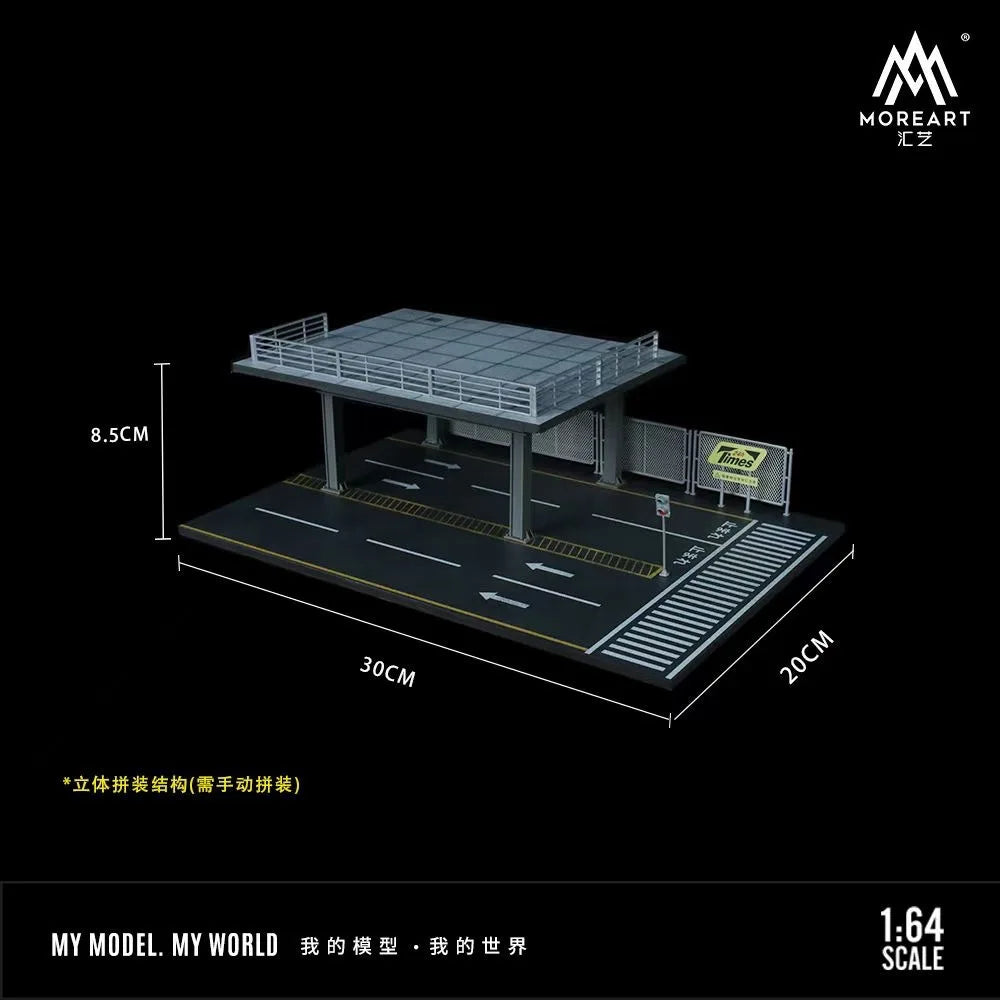 A detailed 1:64 scale mini garage diorama featuring a rooftop structure and parking area for diecast cars.