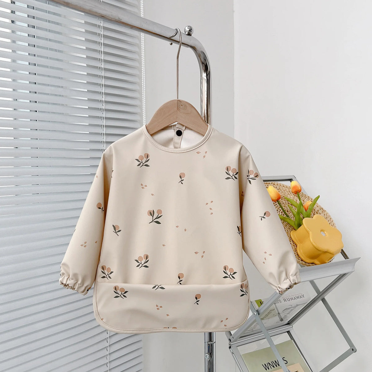 Waterproof Baby Feeding Bib with Long Sleeves
