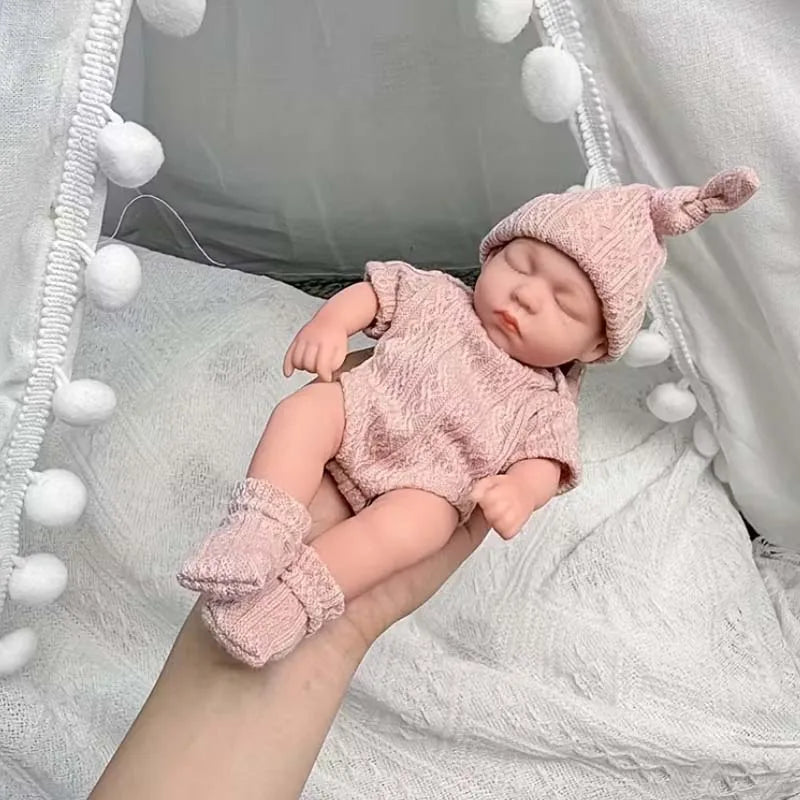 Lifelike Newborn Reborn Doll – 20cm Soft Vinyl Collector's Toy