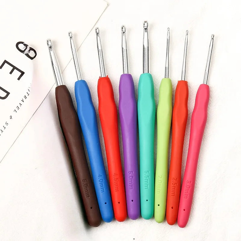 Complete Crochet Hook Set – 8 Sizes for Every Project
