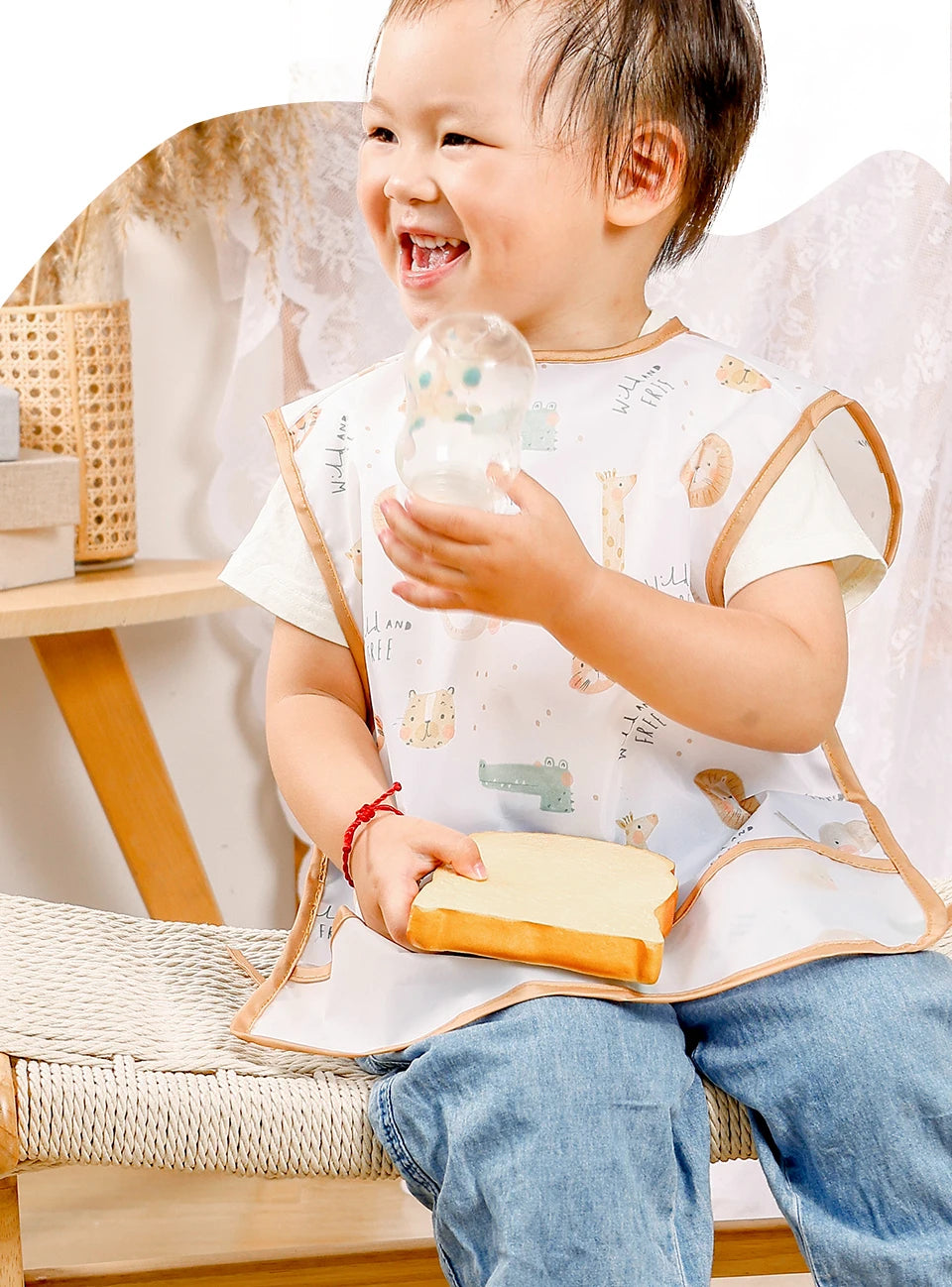 Waterproof Baby Full-Coverage Feeding Bib with Long Sleeves