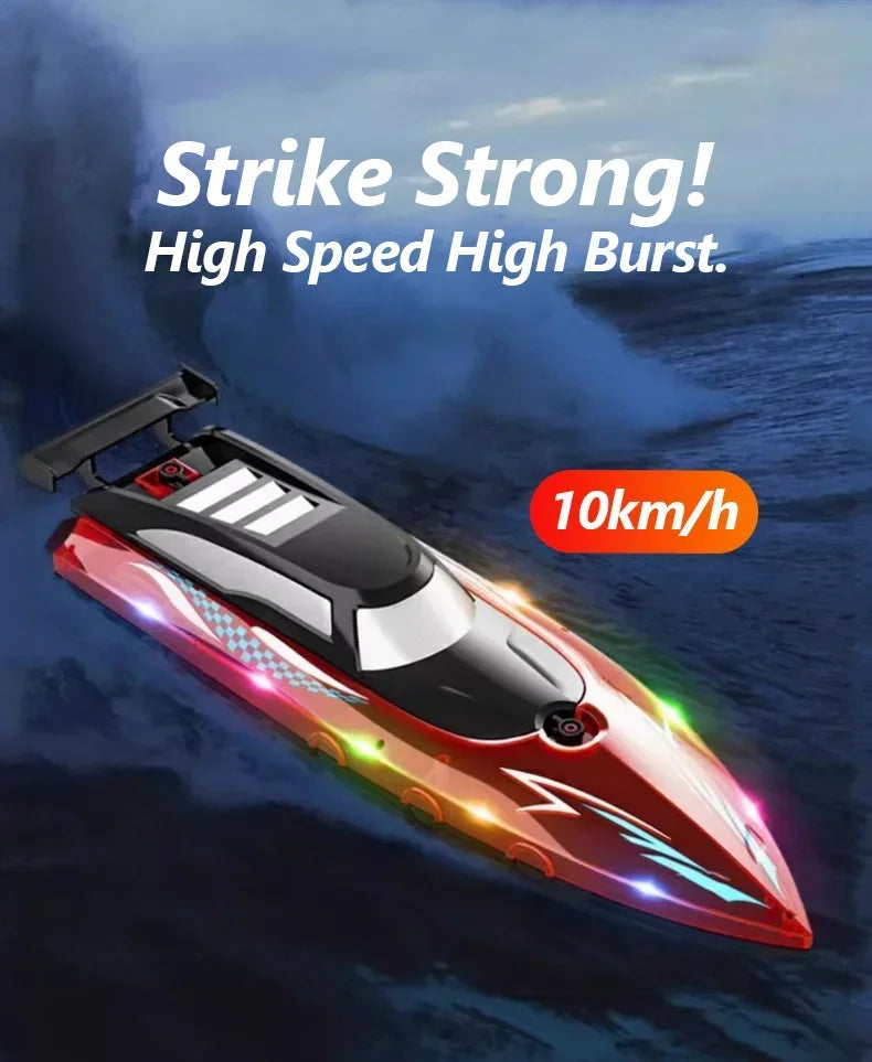 Un bateau RC LED rouge et argenté à haute vitesse en vol sur l'eau.