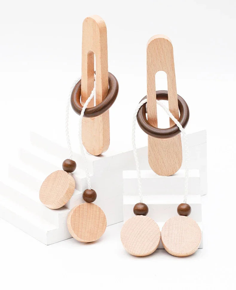 3D Wooden Interlocking Ring Puzzle – Brain Teaser for Kids and Adults