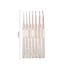 A set of seven aluminum crochet hooks with color-coded handles, varying in size from 2.0 to 5.0mm.