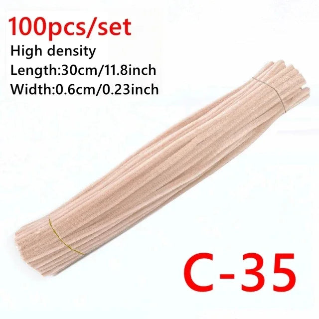 A bundle of 100 craft sticks with a light beige color, measuring 30cm long and 0.6cm wide.