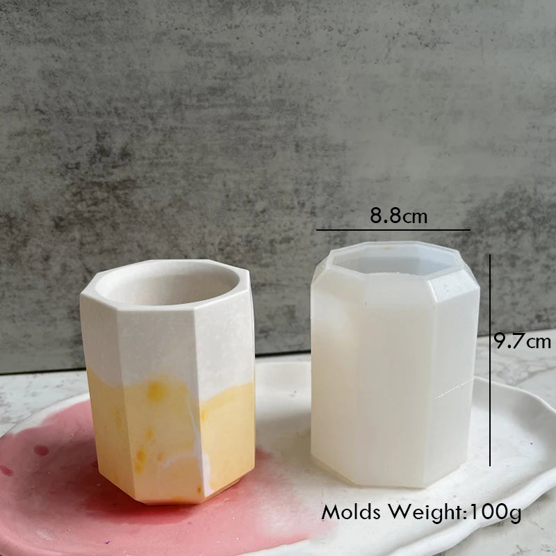 White silicone mold for a vase or planter, shown next to its weight and dimensions.