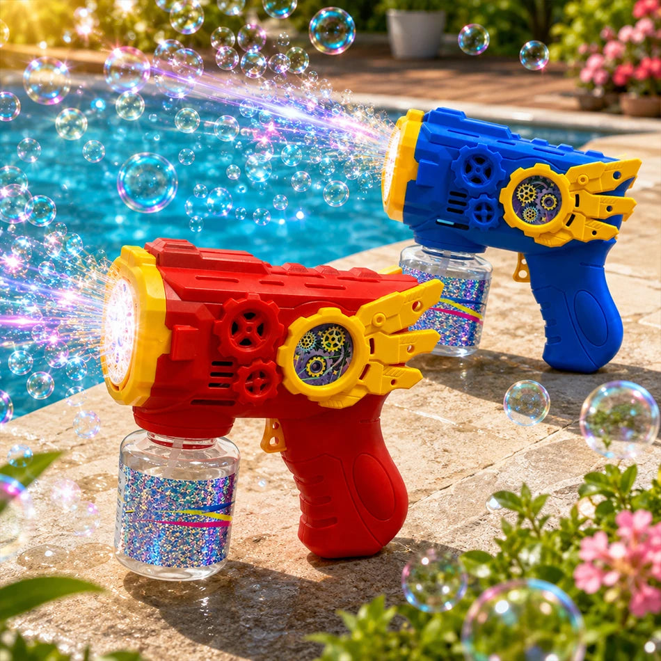 Rote und blaue automatische Seifenblasenpistole sprüht Blasen in der Nähe eines blauen Schwimmbeckens.