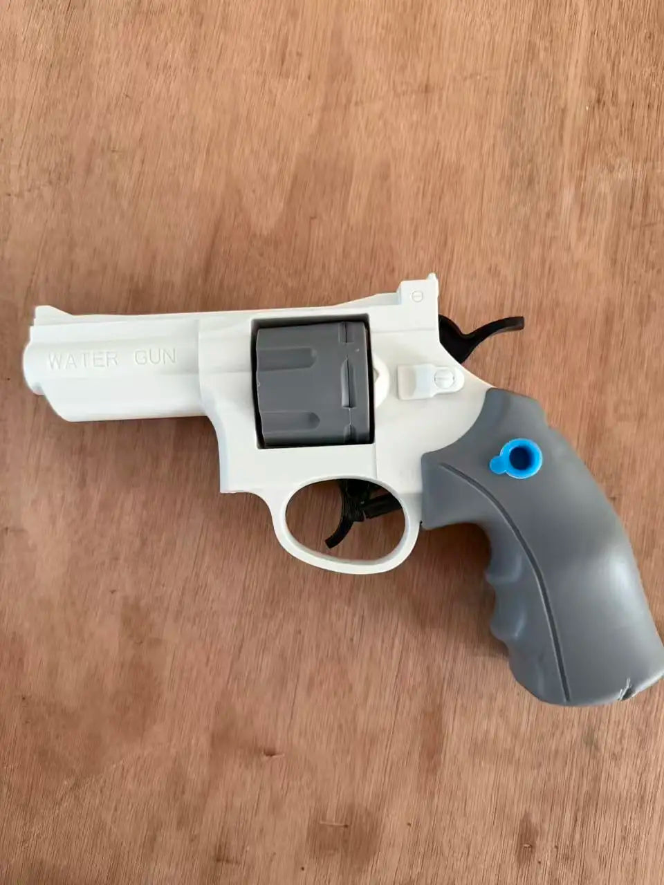 Compact Repeating Water Gun for Summer Play