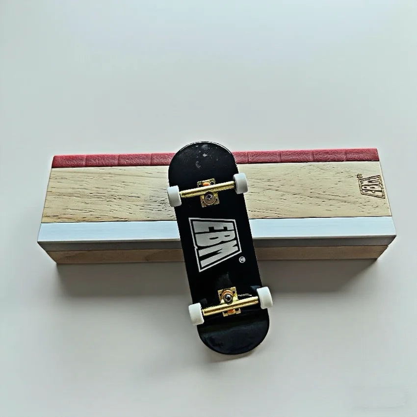 Wooden Finger Skateboard Ramp Set for Practice & Tricks