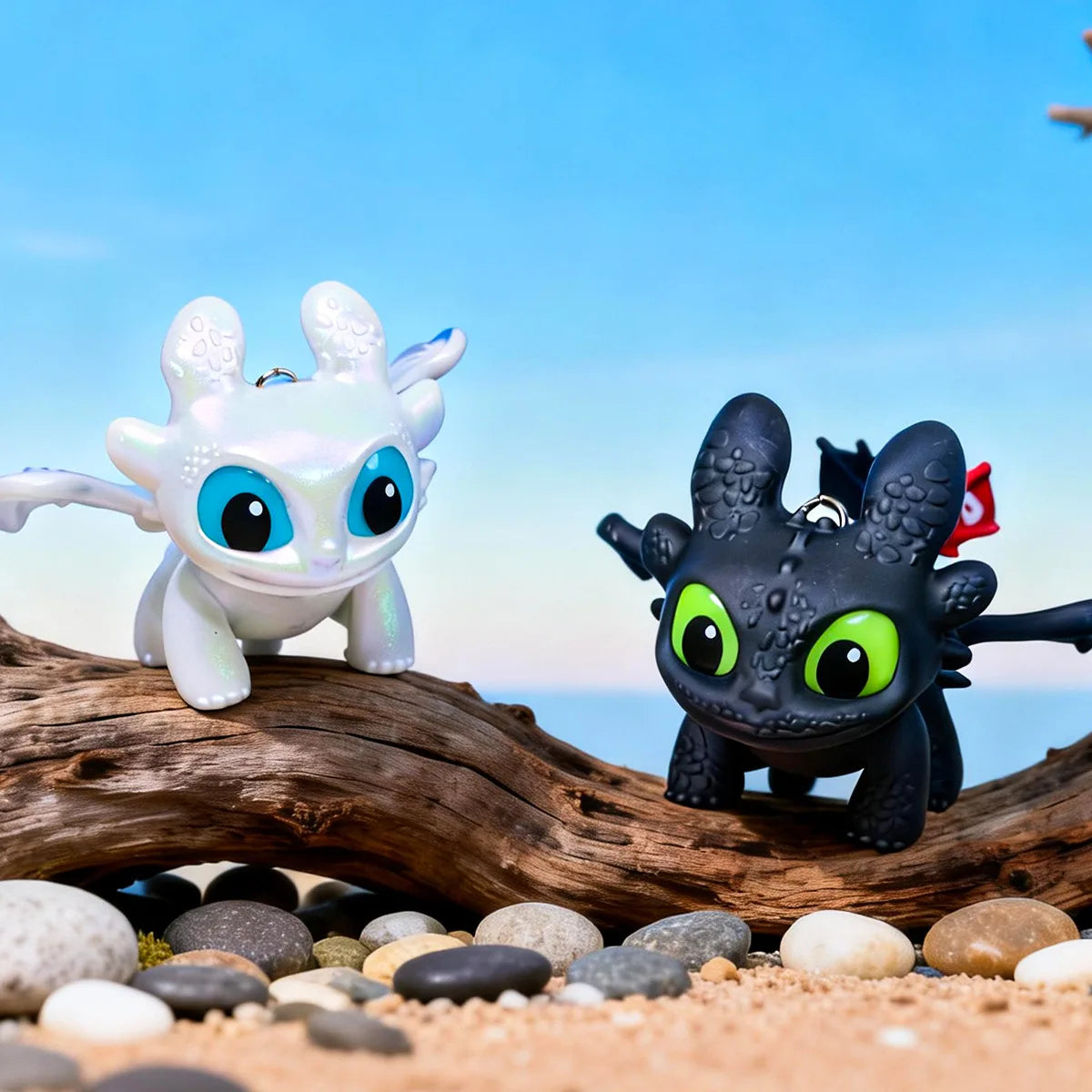 Movable-Wing Toothless & Light Fury Keychain Charm