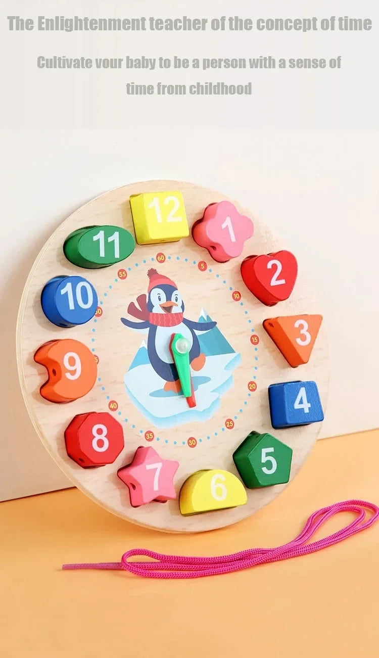 Horloge puzzle en bois avec des blocs numérotés de 1 à 12, utilisée pour enseigner le temps aux enfants.
