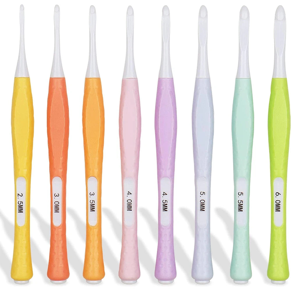 Ergonomic Non-Slip Crochet Hook Set (8 Sizes)