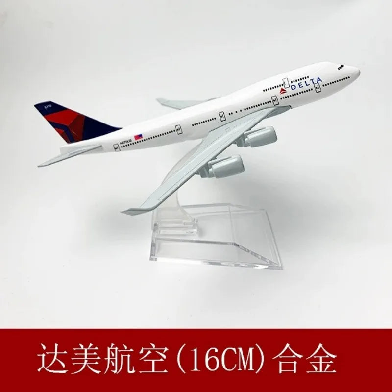 Diecast Metal Boeing Aircraft Model – 16 cm Collectible Display Piece
