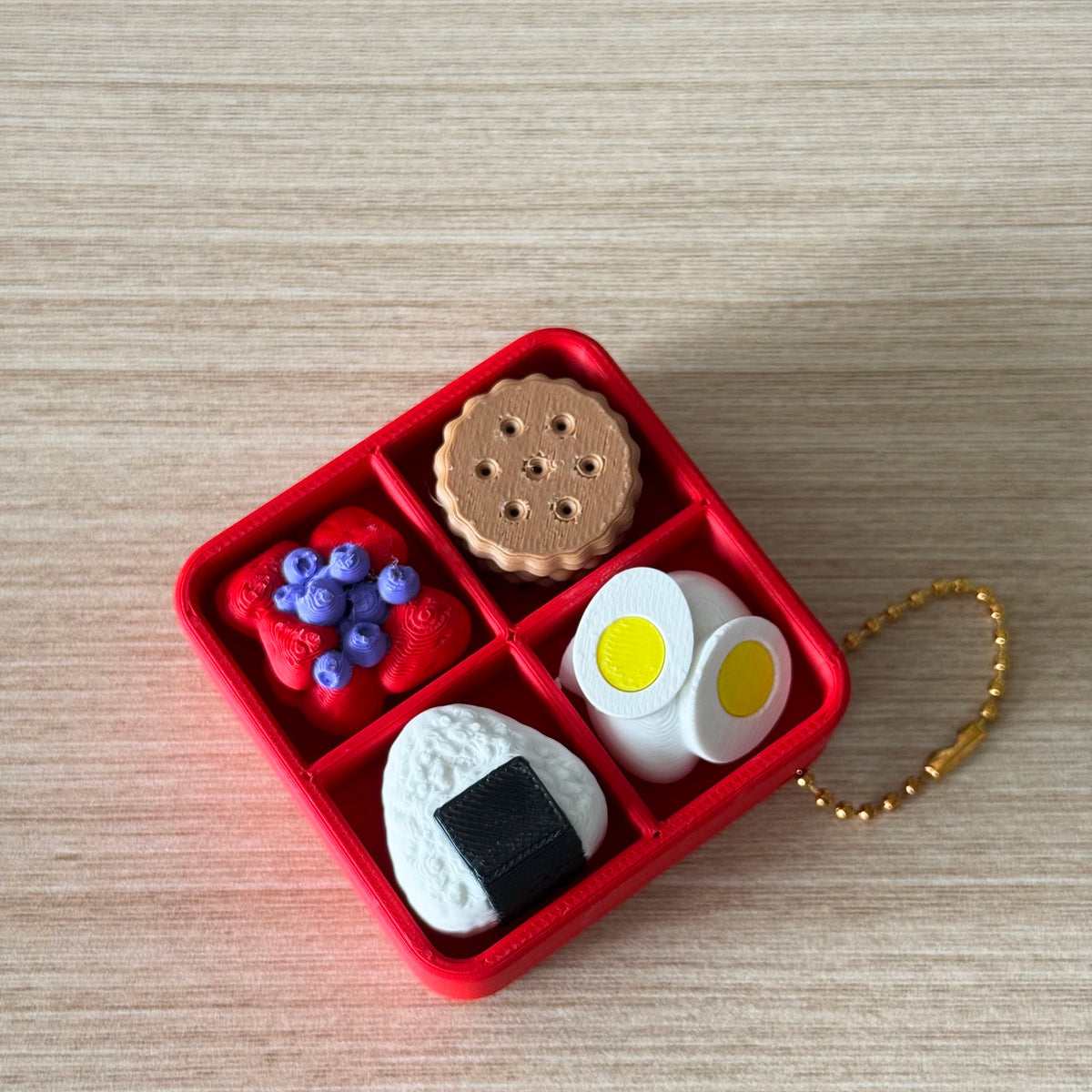 Cute Cartoon Cake Fidget Keychain – Stress Relief Clicker Toy