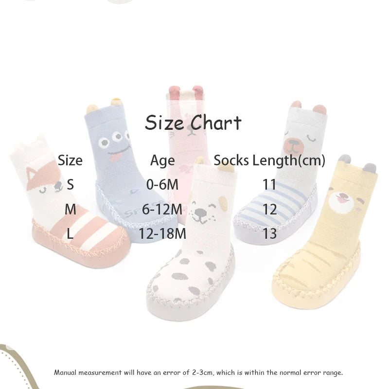 A size chart showing various sizes of cute cartoon animal non-slip socks for babies and toddlers.