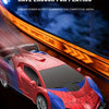 Voiture RC de course rouge et bleue avec des graphismes toile d'araignée dans un contexte de course dynamique.