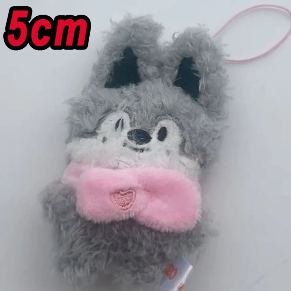 Adorable Plush Cartoon Keychain – Soft Pink Mini Pendant